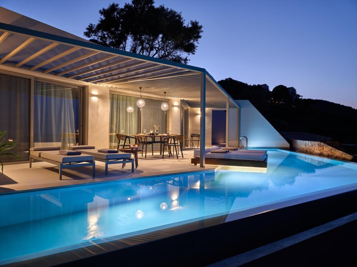 Yoma Cove Suites Volimes Bagian luar foto