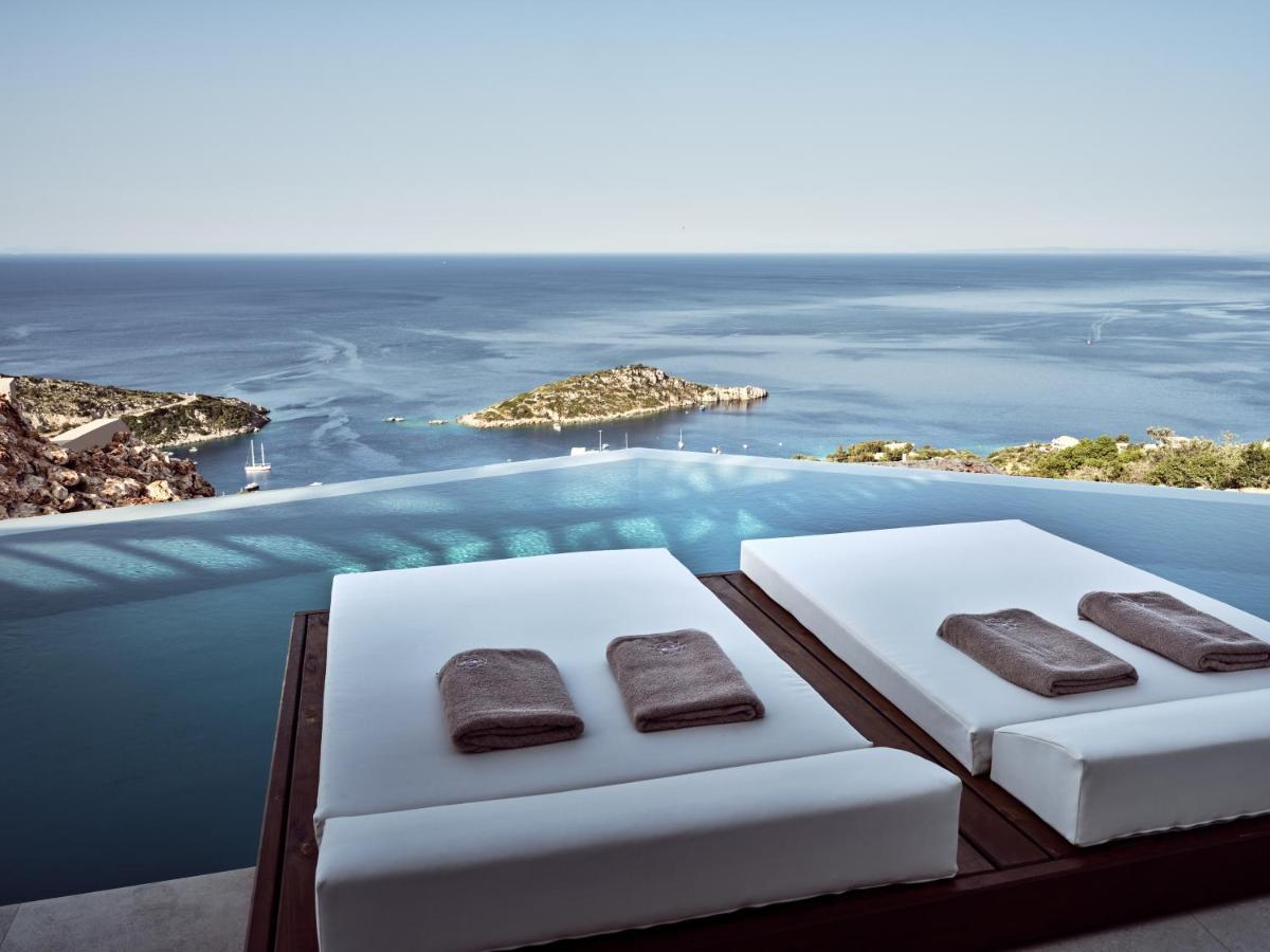 Yoma Cove Suites Volimes Bagian luar foto