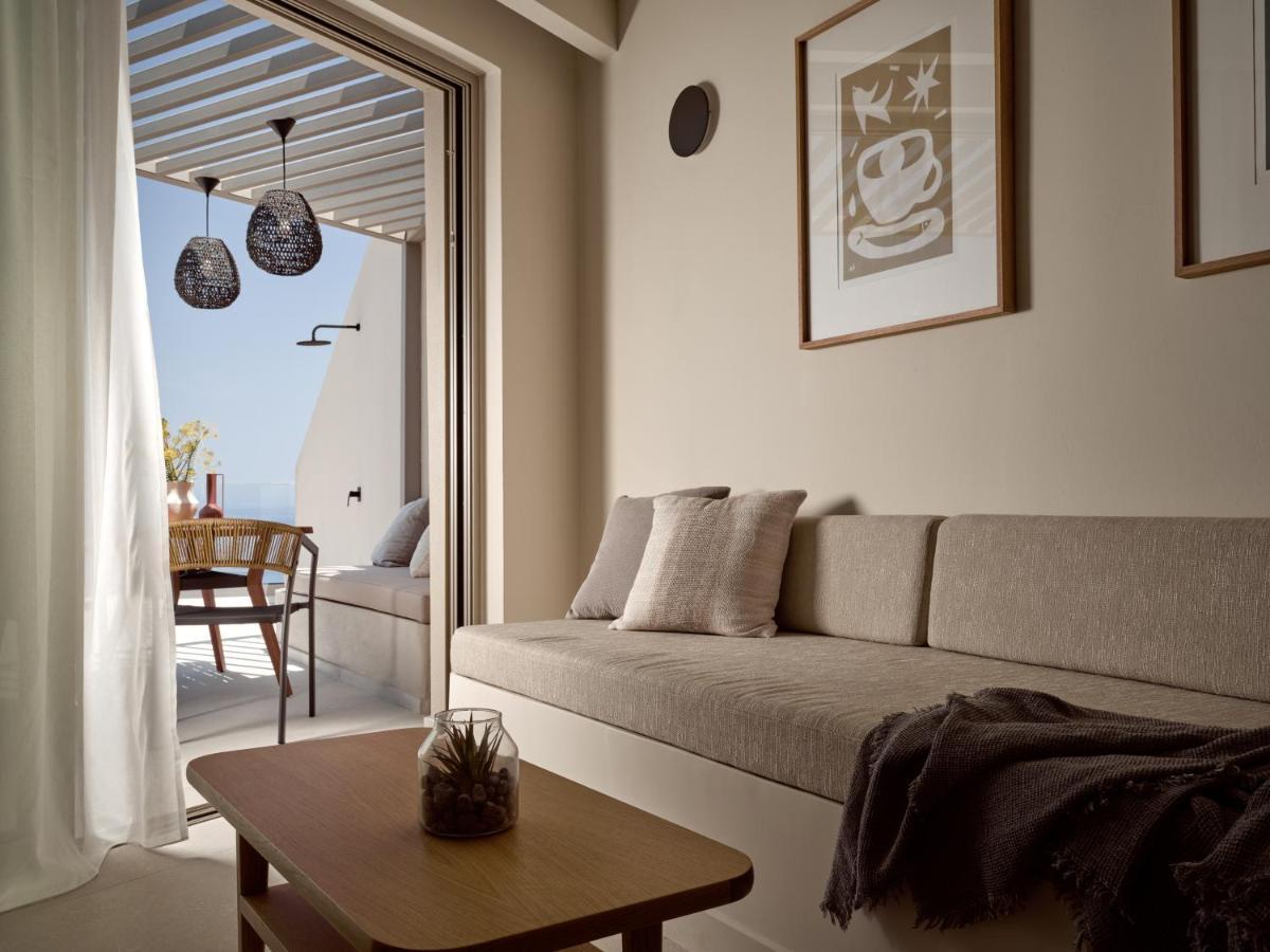 Yoma Cove Suites Volimes Bagian luar foto