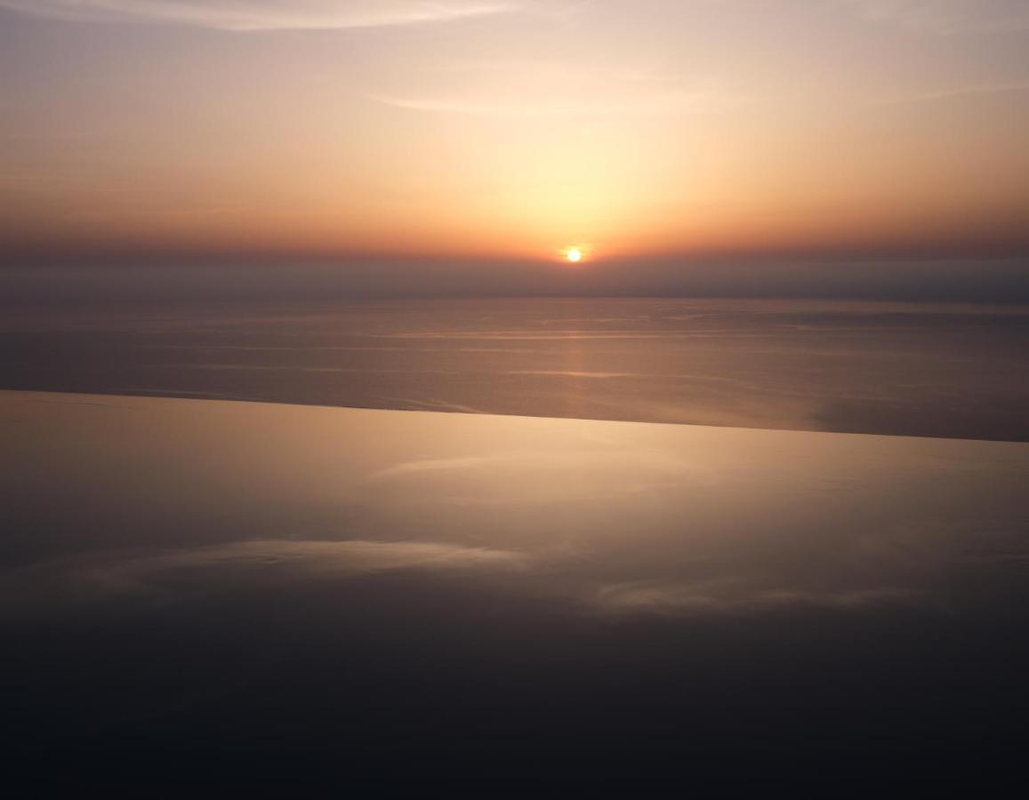 Yoma Cove Suites Volimes Bagian luar foto