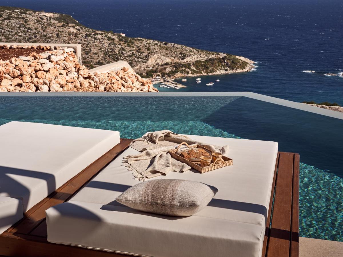 Yoma Cove Suites Volimes Bagian luar foto