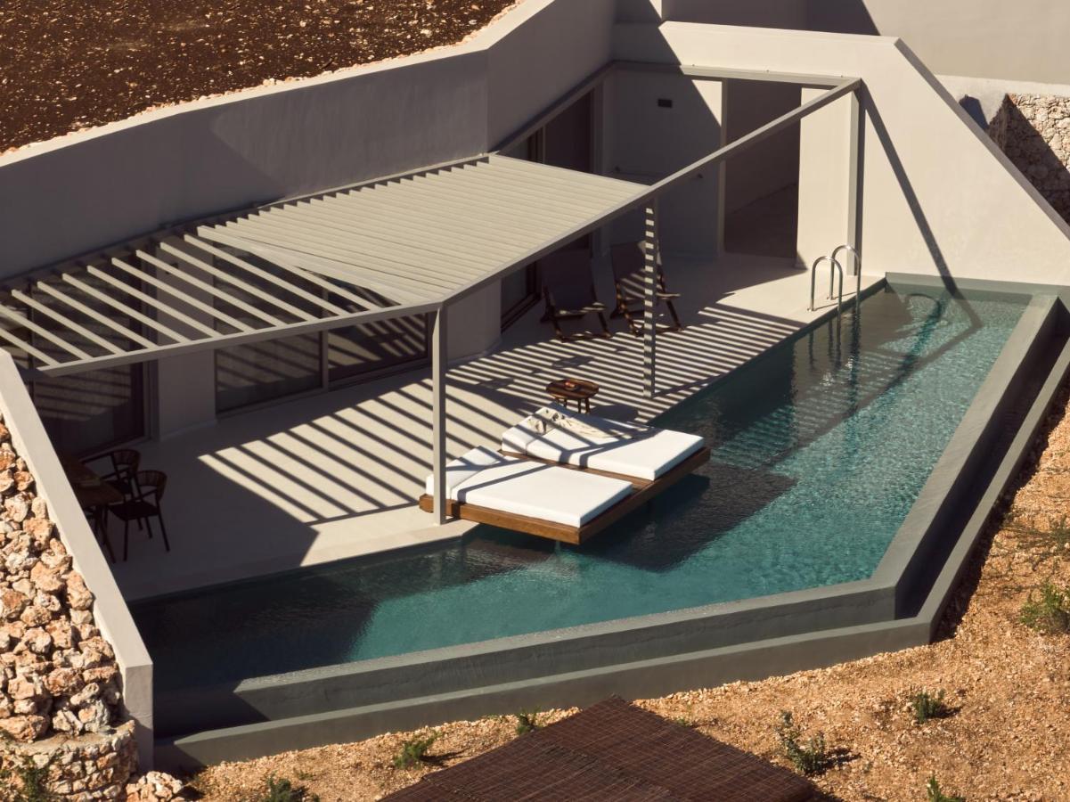Yoma Cove Suites Volimes Bagian luar foto