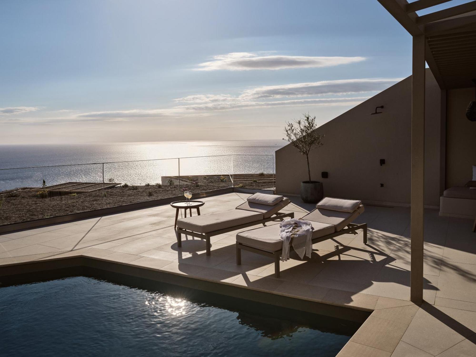 Yoma Cove Suites Volimes Bagian luar foto